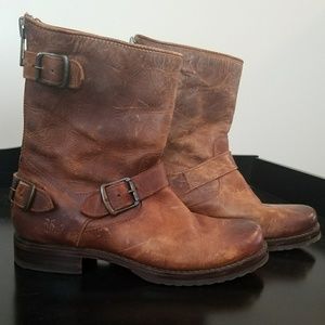 Frye Veronica Short Zip Back Boots Vintage Cognac